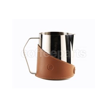SALE | zeroHero Advanced Milk Jug 600ml with Embossed Bright